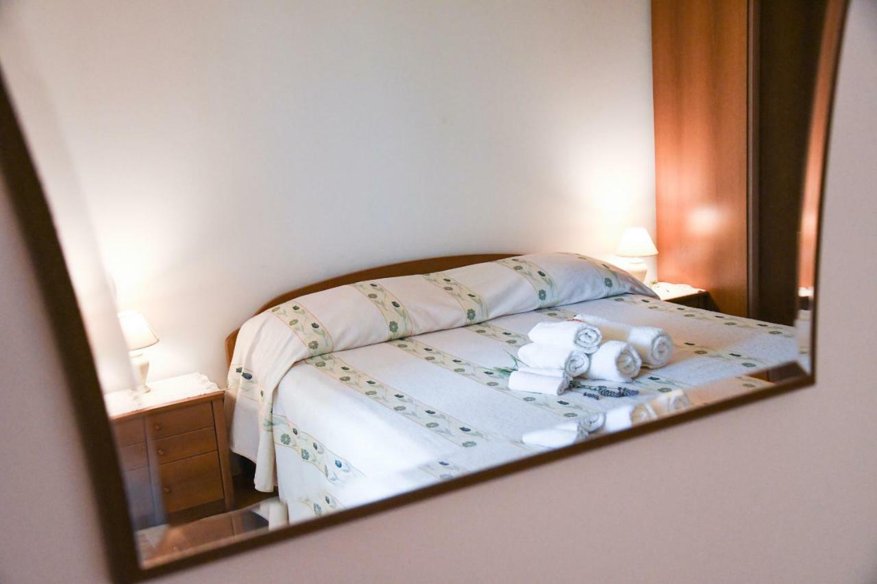 Duska Apartment อูมัค ภายนอก รูปภาพ